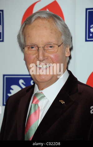 NICHOLAS PARSONS 2011 OLDIE des Jahres Auszeichnungen SIMPSON im Strang LONDON ENGLAND 10. Februar 2011 Stockfoto