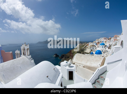 Blick auf Dorf Oia (Santorini) Stockfoto