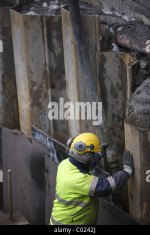 Finnland, Turku, 20110204, Arbeiter auf einer Website Copyright (c) Gerhard Leber Stockfoto