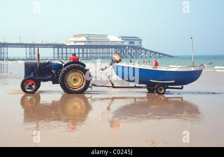 "Cromer Beach" und dem Pier Norfolk Stockfoto
