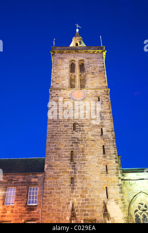 St Salvators College Kapelle Turm bei Dämmerung St Andrews Fife Schottland Stockfoto