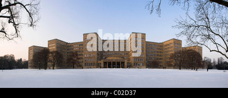 Panorama von der Johann-Wolfgang-Goethe-Universität im Winter, ehemalige IG Farben Gebäude, Poelzig-Bau, Gebäude, Campus Westend Stockfoto