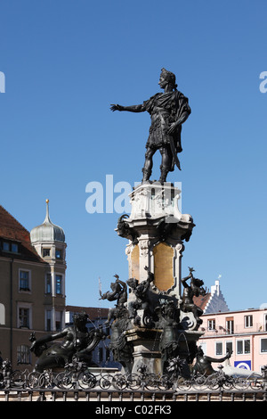 Augustusbrunnen Brunnen auf dem Rathausplatz, Augsburg, Schwaben, Bayern, Deutschland, Europa Stockfoto