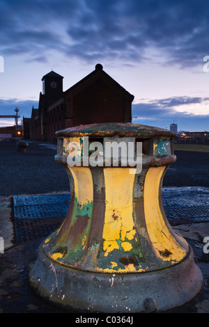 Winde in der Nähe der Harland & Wolff Pumpe-House und "Titanic" Trockendock, Belfast, Nordirland Stockfoto