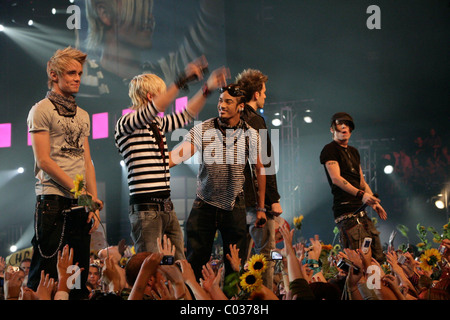 The Dome 43 US5 zeigen bei Color Line Arena Hamburg, Germany - 31.08.07 Stockfoto