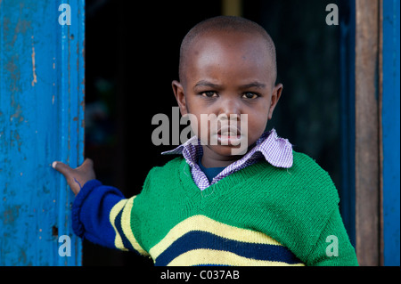 Junge, 4-5 Jahre, afrikanische Kind, Portrait, Tansania, Afrika Stockfoto