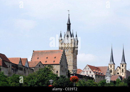 Stadtansicht, Blauer Turm Turm auf der rechten Seite der Stadtkirche, Bad Wimpfen, Baden-Württemberg, Deutschland, Europa Stockfoto