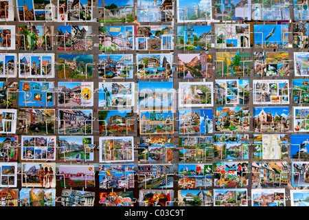 Postkarten auf dem display Stockfoto