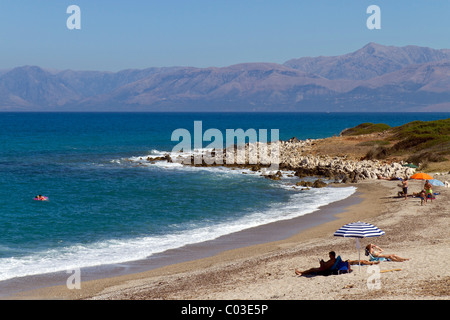 Bucht in der Nähe von Acharavi, Nord-Ost-Corfu, Korfu, Ionische Inseln, Griechenland, Südeuropa, Europa Stockfoto
