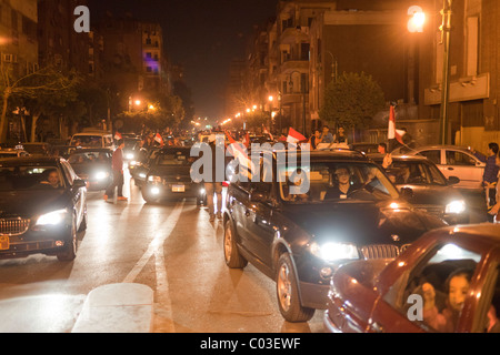 Ägypter auf der Straße feiert Sieg in ihrer revolution Stockfoto