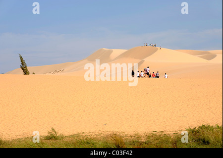 Die weißen Sanddünen, Bau Trang, in der Nähe von Mui Ne, Süd-Vietnam, Südostasien Stockfoto