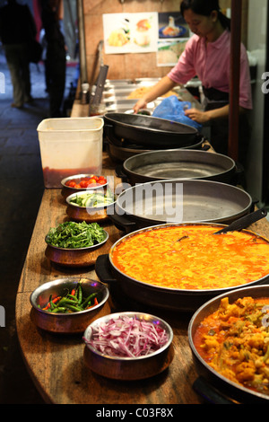 Vorbereiten, dass Brotzeitstand Camden Market London öffnen Stockfoto