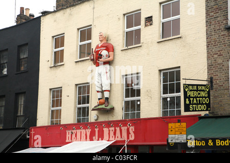 Budweiser 3D Anzeige Camden High Street Stockfoto