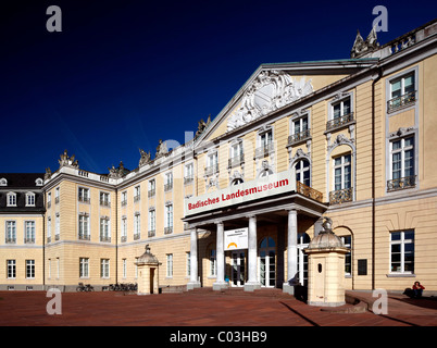 Schloss Karlsruhe Schloss, Karlsruhe, Baden-Württemberg, Deutschland, Europa Stockfoto