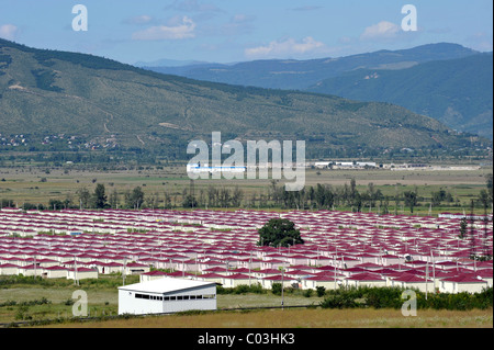 Zeigen Sie bis zur Grenze mit Süd-Ossetien, neue Siedlung, Igoeti, Georgia, West-Asien an Stockfoto