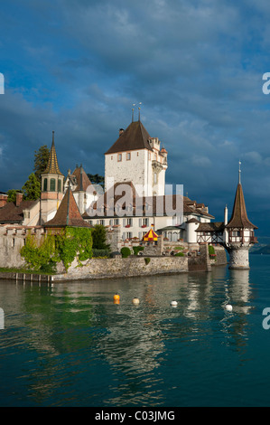 Schloss Oberhofen am Thunersee, Kanton Bern, Schweiz, Europa Stockfoto