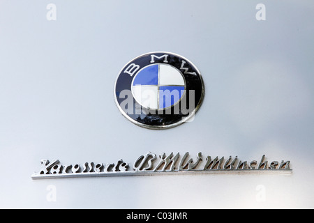 BMW Emblem, BMW 328 Touring Roadster, Baujahr 1937, Groebming, Ennstal Classic 2010 Oldtimer-Rallye, Steiermark, Österreich, Europa Stockfoto