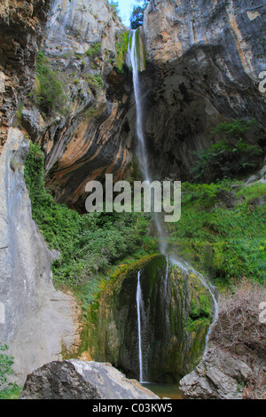 Cascade de Courmes, Wasserfall in den Gorges du Loup oder Wolfsschlucht, Alpes Maritimes, Région Provence Alpes Côte d ' Azur, Frankreich Stockfoto