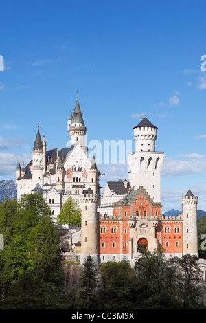 Blick von Osten, Schloss Neuschwanstein Castle, Ostallgaeu, Allgäu, Schwaben, Bayern, Deutschland, Europa Stockfoto