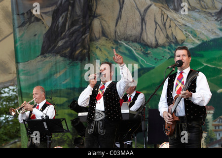 Folk Musik-Performance, Loreley Freilichtbühne, Gruppe Kastelruher Spatzen, St. Goarshausen, Rheinland-Pfalz Stockfoto