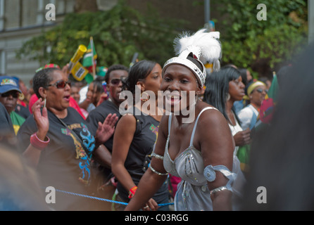 Straßenkünstler am Notting Hill Karneval, 2010, in London Stockfoto