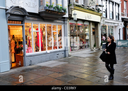 Geschäfte entlang der St. Marien-Passage, Cambridge, England, UK Stockfoto