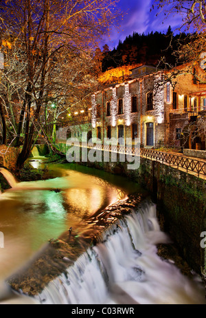 Ein Foto aus den Quellen Kria, ein schöner Ort im Herzen der Stadt Livadia, Präfektur Viotia, Griechenland Stockfoto