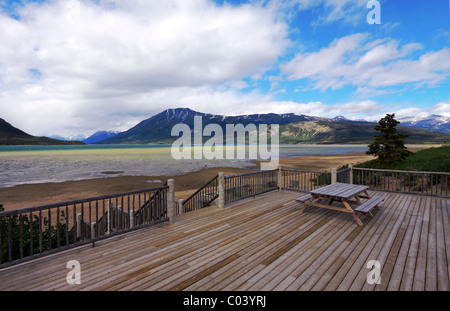 Coast Mountains und Bennett Lake im Yukon Kanada Stockfoto