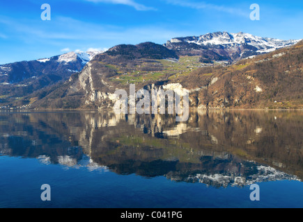 Schweiz - Walensee See nr St. Gallen. Aufgenommen mit Canon 7D und Sigma 17-50mm F2. 8 Objektiv Stockfoto