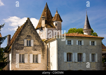 Chateau de Bourdeilles Festung in der Stadt von Bourdeilles beliebtes Touristenziel in der Nähe von Brantome in Dordogne, Frankreich Stockfoto