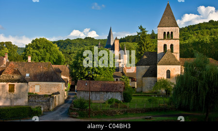 Malerisches Dorf St Leon sur Vézère in der Dordogne, Frankreich Stockfoto