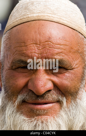 Porträt eines Mannes Uighur aufgenommen in Kashgar, China. Stockfoto