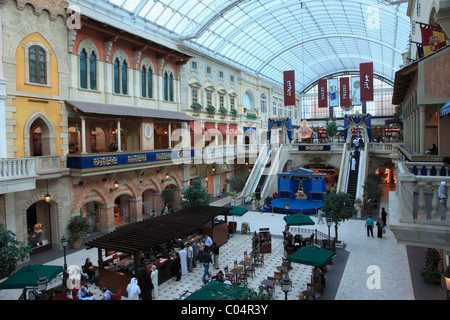 Vereinigte Arabische Emirate, Dubai, Mercato Mall, Stockfoto