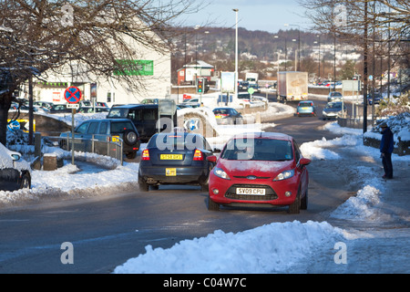 Winterstadt gehen und fahren Schottland Stockfoto