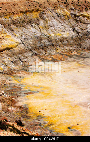 Stefanos Krater, in den Vulkan der Insel Nisyros, Dodekanes, Griechenland. Stockfoto