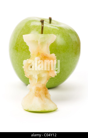 Green Apple mit weißem Hintergrund, Nahaufnahme Schuss Stockfoto