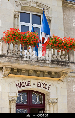 Rathaus und Schule Marie et École bei Souzay Champigny in der Nähe von Saumur, Loire-Tal, Frankreich Stockfoto