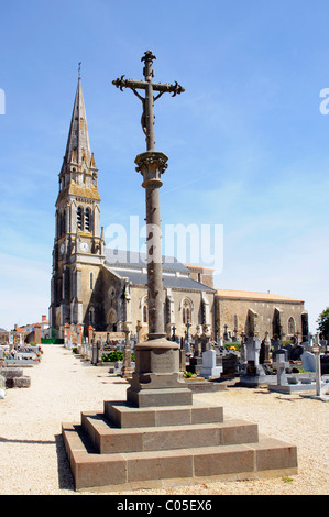 Die Kirche von Talmont St Hilaire in Vendee Frankreich Stockfoto