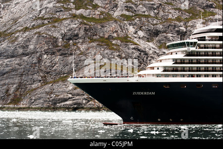 "Holland America Zuiderdam tritt Johns Hopkins Inlet in Alaska." Stockfoto