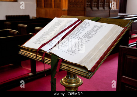 Bibel am Rednerpult, Anglican Church of Ireland, Adare County Limerick Stockfoto