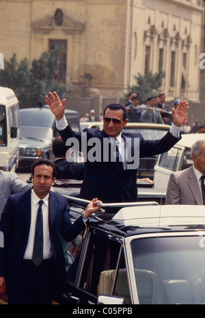 Ägyptens Präsident Hosni Mubarak in einer Autokolonne Limousine in Mansoura. Foto von Barry Iverson Stockfoto