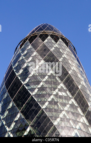 Abstrakte Architekturdetail 30 St Mary Axe, The Gherkin Building, London, England, UK Stockfoto