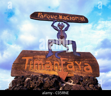 Spanien, Lanzarote, Parque Nacional Zeichen für Timanfaya Stockfoto