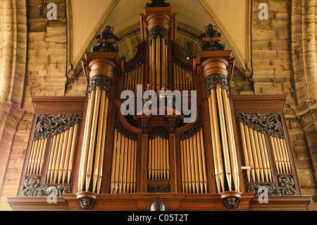 Orgelpfeifen in der St. Marien Kirche, Warwick, Warwickshire, UK Stockfoto