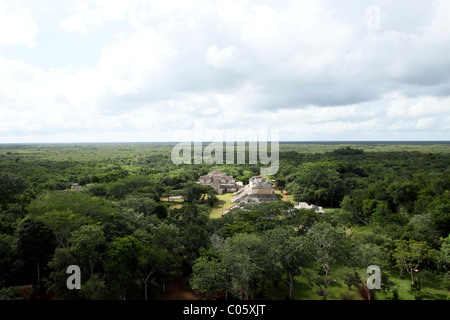 PANORAMABLICK ÜBER DIE MAYA-RUINEN VON EK BALAM, YUCATAN, MEXIKO Stockfoto