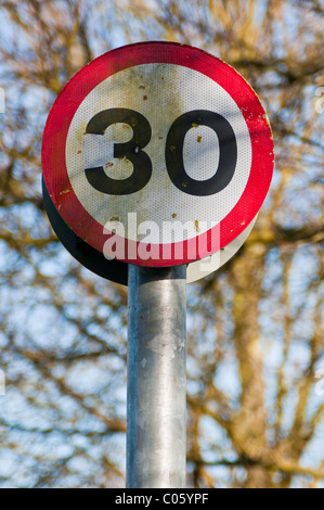 30 km/h Höchstgeschwindigkeit Zeichen Stockfoto