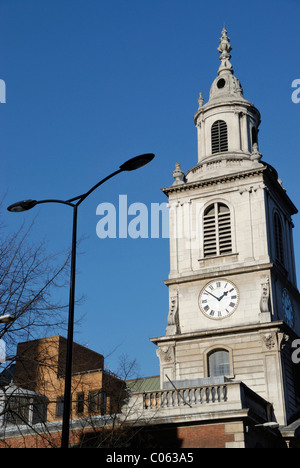 St Botolph ohne Bishopsgate Kirche Uhrturm, Bishopsgate, London, England Stockfoto