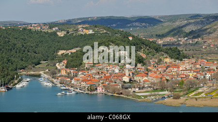 Blick auf die Stadt, Skradin, Kroatien, Europa Stockfoto