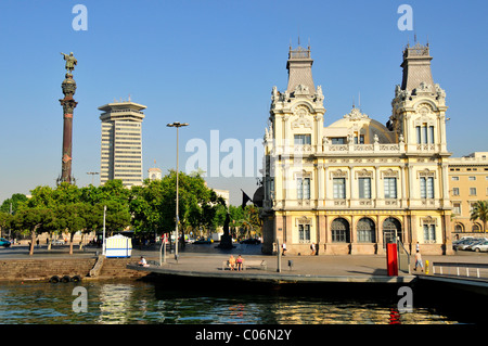 Hafen Verwaltungsgebäude am alten Hafen in der Nähe von La Rambla del Mar, Barcelona, Spanien, Iberische Halbinsel, Europa Stockfoto