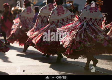 Tänzer beim Feiern auf den Straßen von Puno in Puno Woche 2010 Stockfoto